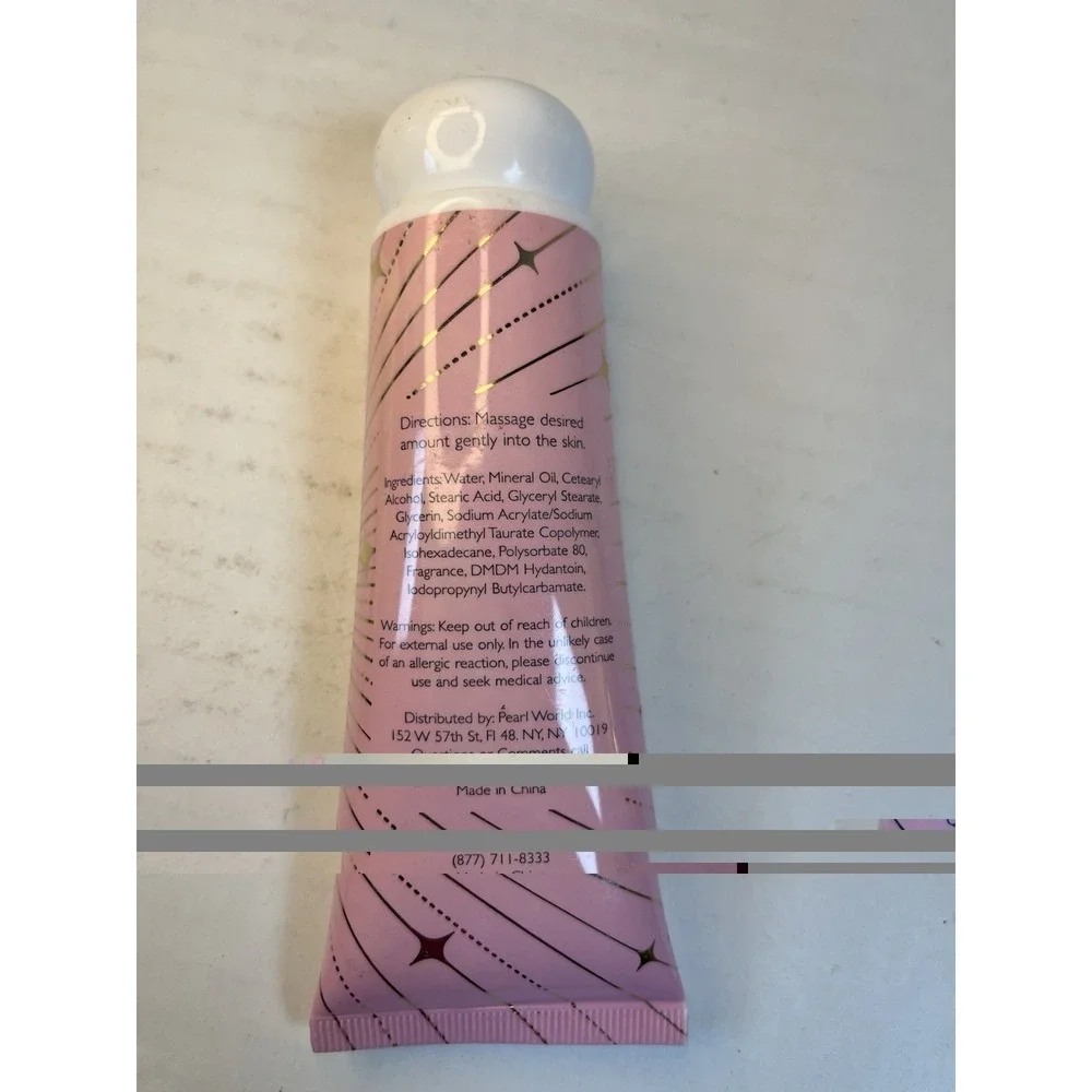 Smoke & Mirrors Body Lotions Sparkling Berries Travel  75 ml 2.54 fl oz Each